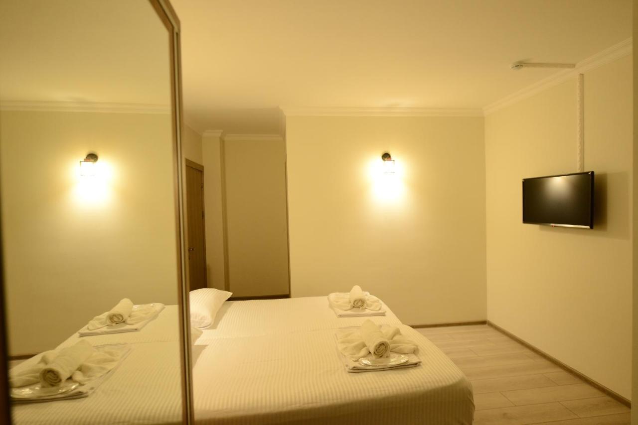 Hotel Dolphin باتومي المظهر الخارجي الصورة